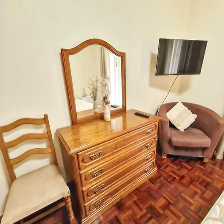 Charming In With Balcony And View *