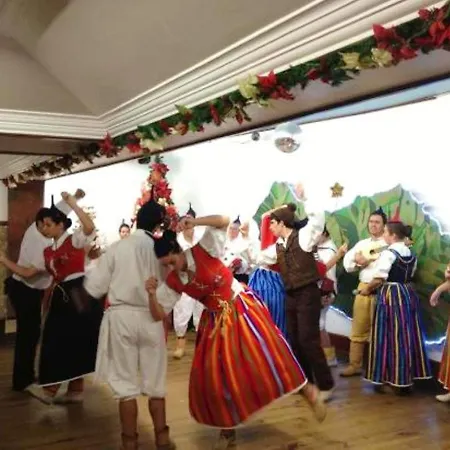 아파트 Charming In With Balcony And View