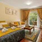 Charming In With Balcony And View Funchal (Madeira)