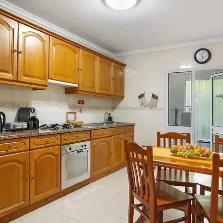 Charming In With Balcony And View Appartement *