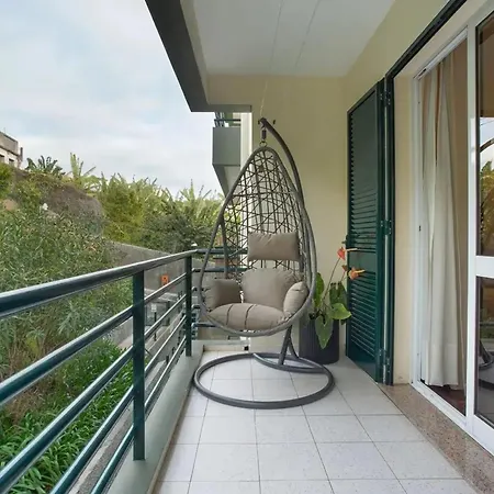 Appartement Charming In With Balcony And View *