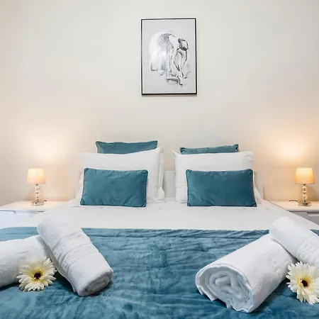 Charming In With Balcony And View Funchal (Madeira)