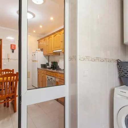 Charming In With Balcony And View *