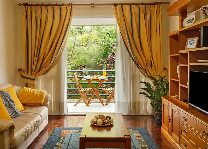 Charming In With Balcony And View Apartamento