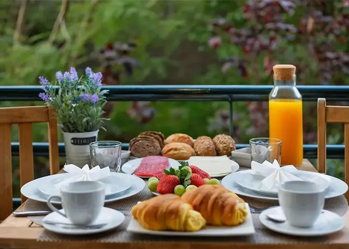 Charming In With Balcony And View Apartamento Funchal (Madeira)