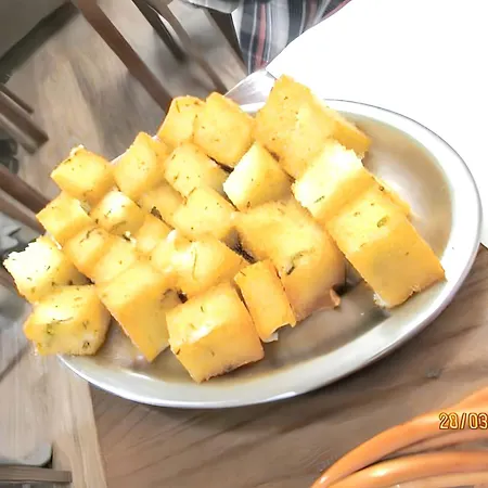 Charming In With Balcony And View Appartement